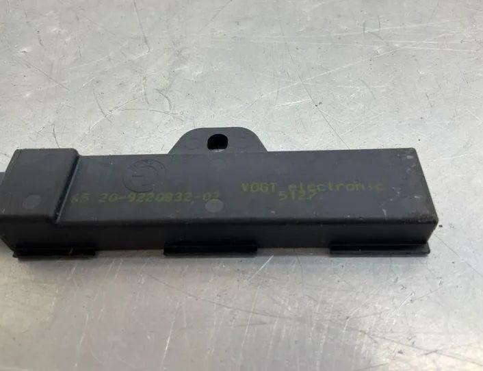 BMW 5 Series F10/F11 (2009-2017) Антена безключового доступу 9220832 21462335