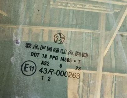 CHRYSLER 300C 1 generation (2005-2011) Скло правої передньої двері 43R000263 25543793