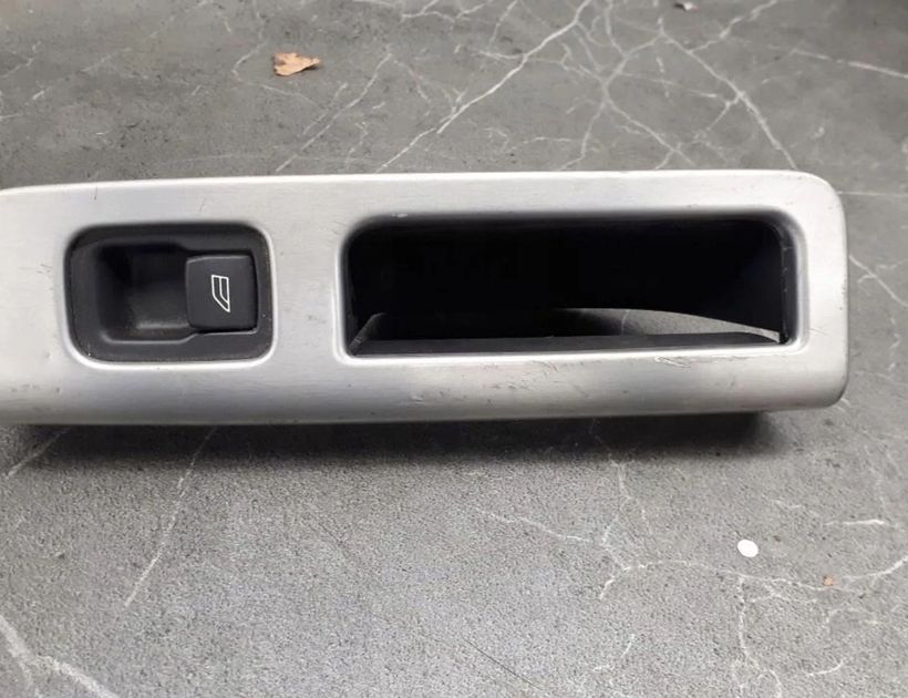 VOLVO V50 1 generation (2003-2012) Перемикачі 8663819 30116936