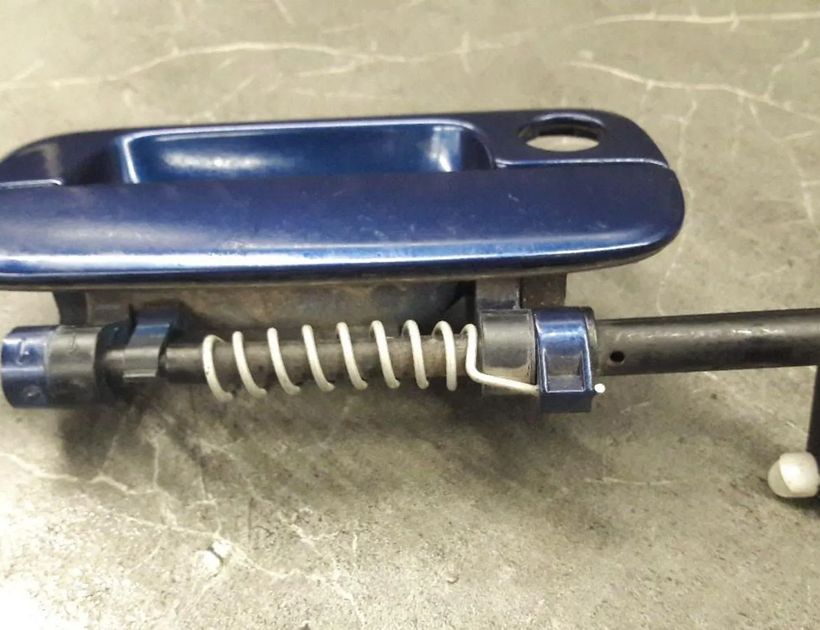 PEUGEOT 406 1 generation (1995-2004) Наружная ручка боковых левых дверей 9621858777 30120959