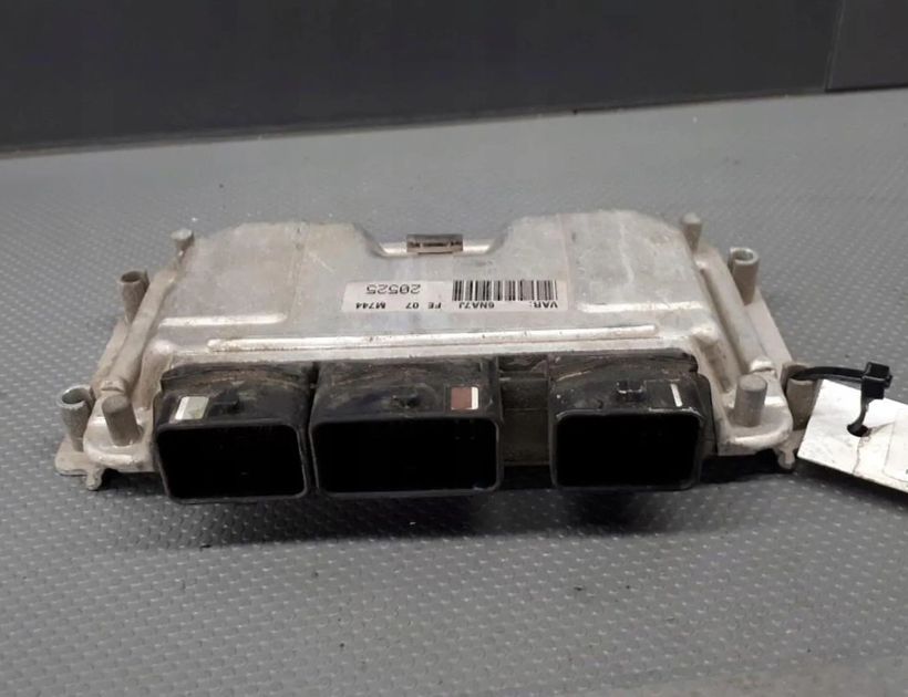 CITROËN Xsara Picasso 1 generation (1999-2010) Блок управления двигателем 0261206633 30167738