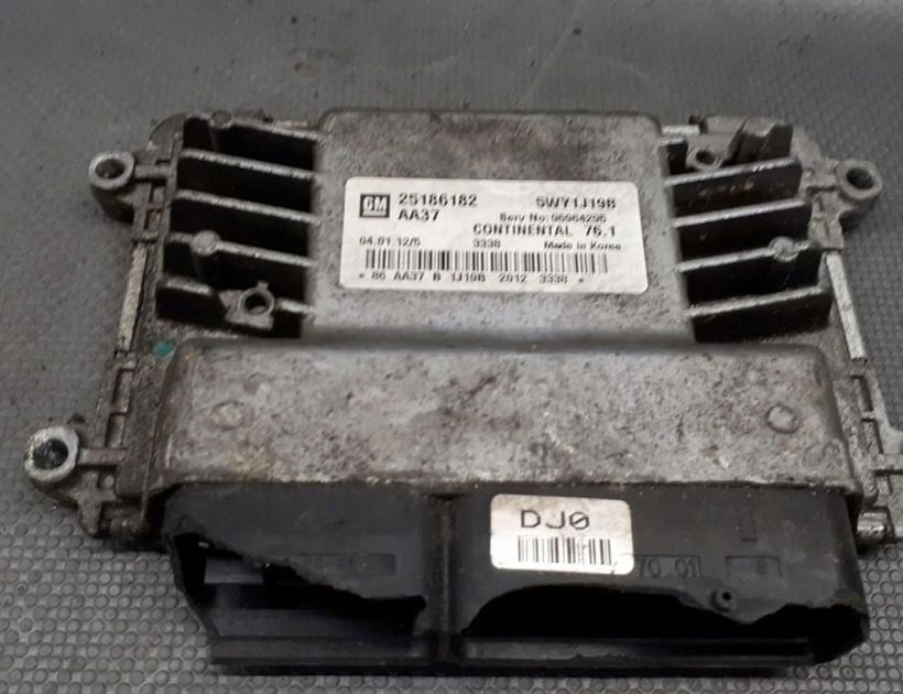 CHEVROLET Cruze 2 generation (2015-2024) Блок управления двигателем 25186182 30175675