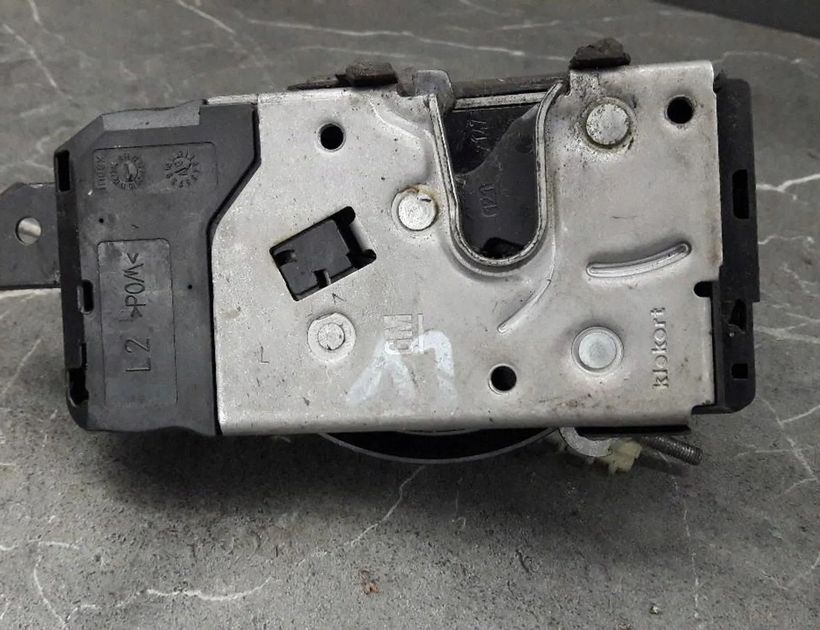 OPEL Astra H (2004-2014) Замок правої передньої двері 13220369wu 30177375