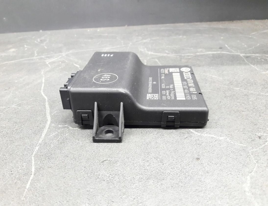 AUDI A4 B8/8K (2011-2016) Блок керування шлюзом 8T0907468P 30178446