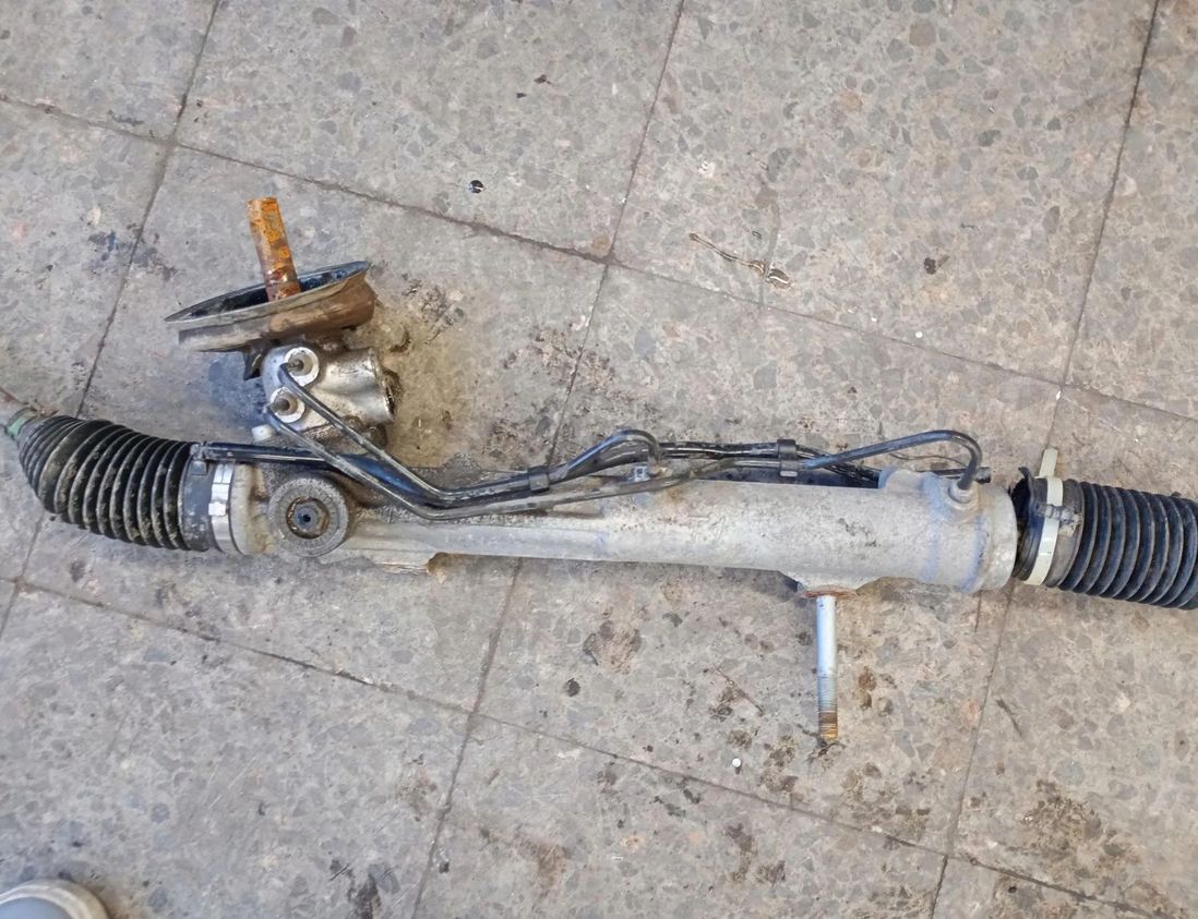 PEUGEOT 206 1 generation (1998-2009) Рулевая Pейка Przekladnia 30186348