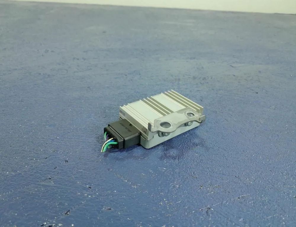 TOYOTA Corolla 11 generation E160/E170 (2012-2018) Пристрій управління 89570-12390 30097705