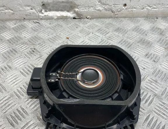BMW X6 F16 (2014-2020) Сабвуфер 9297898 30499646