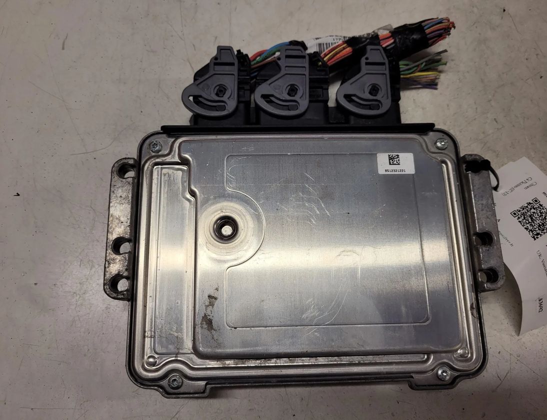 CITROËN C4 Picasso 1 generation (2006-2013) Блок управления двигателем 0281012981 28677205