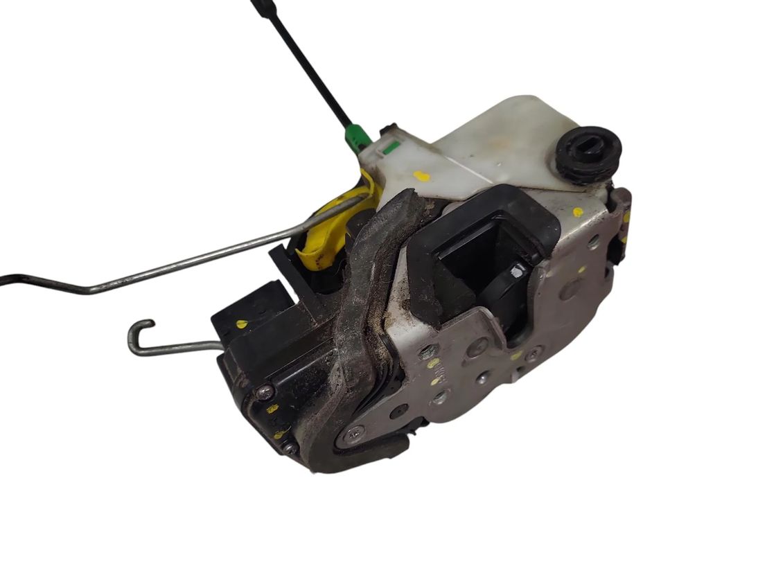 OPEL Astra J (2009-2020) Замок лівих задніх дверей 28828825