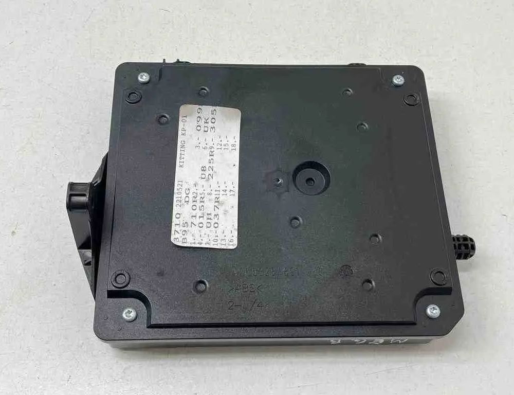 RENAULT Megane 3 generation (2008-2020) Блок управления Комфорт S180180060B,BCM953810,284B18225R 32687071