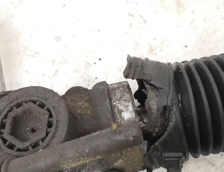 PEUGEOT 308 Рейка кермова 32860456