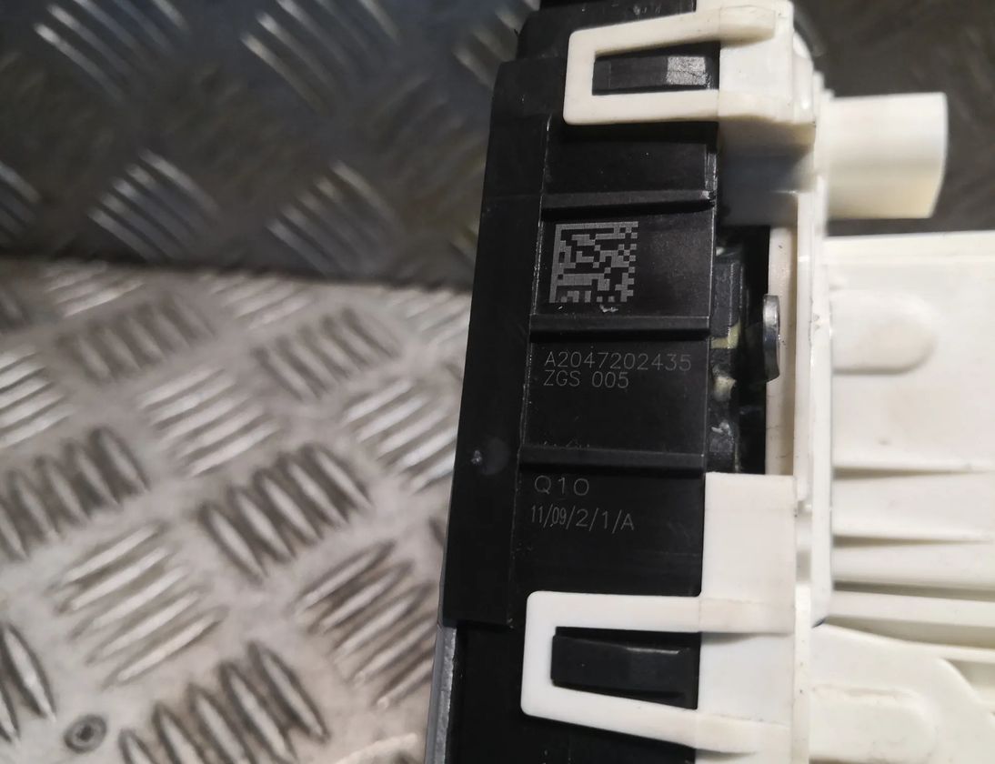 MERCEDES-BENZ E-Class W212/S212/C207/A207 (2009-2016) Замок двери передний правый 2047202435,A2047202435 25109893