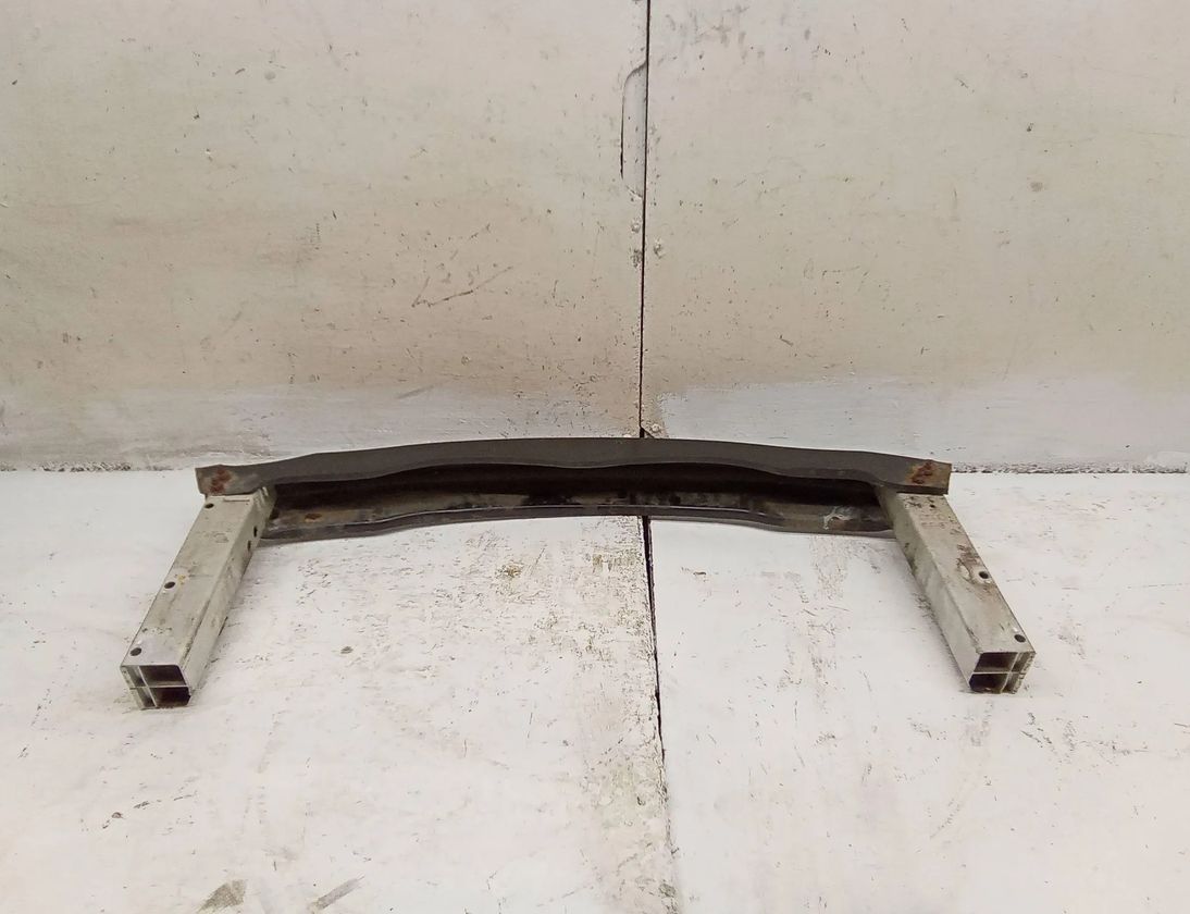 AUDI A4 B8/8K (2011-2016) Задня поперечна підсилювальна балка 8T0807313 27633281