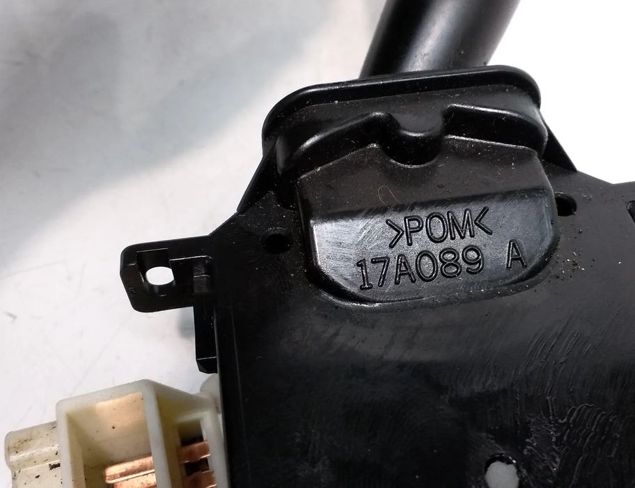 LEXUS RX 1 generation (1997-2003) Поверніть ручку перемикача 17A089 28626294