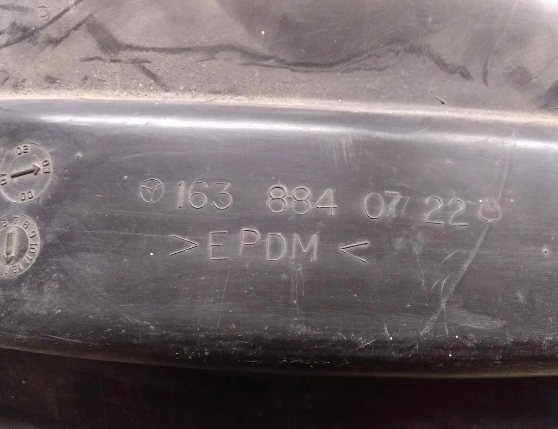 MERCEDES-BENZ M-Class W163 (1997-2005) Ліва внутрішня арка 1638840722 28677935