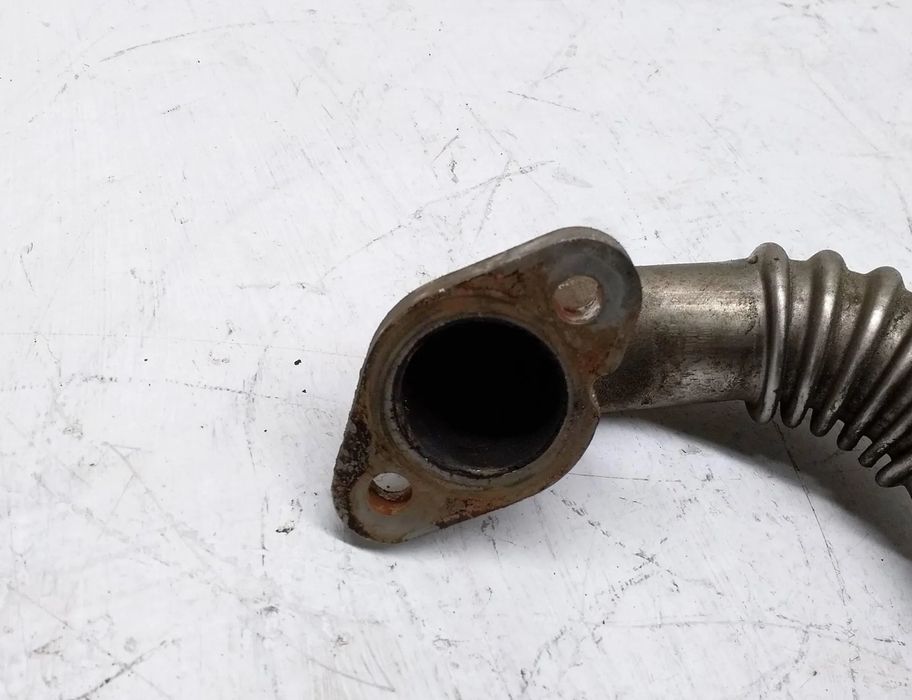 VOLKSWAGEN Caddy 3 generation (2004-2015) Трубка рециркуляции отработавших газов 03L131521Q 28704270