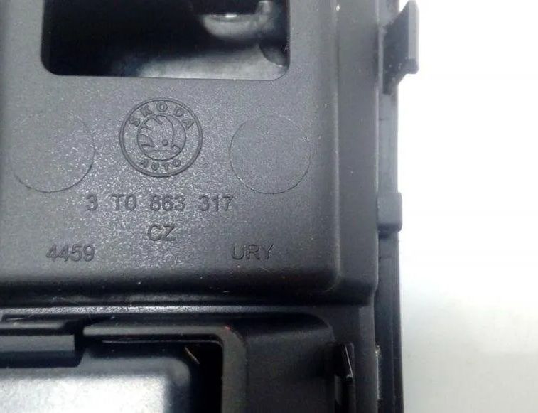 SKODA Superb 2 generation (2008-2015) Екран навигаций 3T0919201 30918375