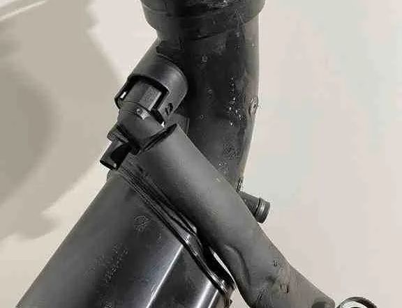 BMW X1 F48/F49 (2015-2023) Резонатор всасывания 13718693166,235576,8693166 32708342