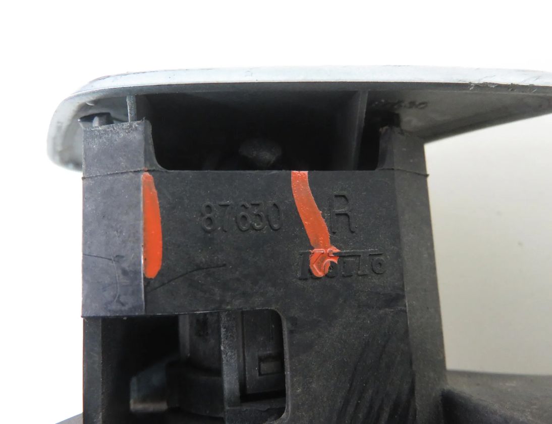 MITSUBISHI Outlander 1 generation (2001-2008) Набір форсунок омивача передньої фари 87630 30029805