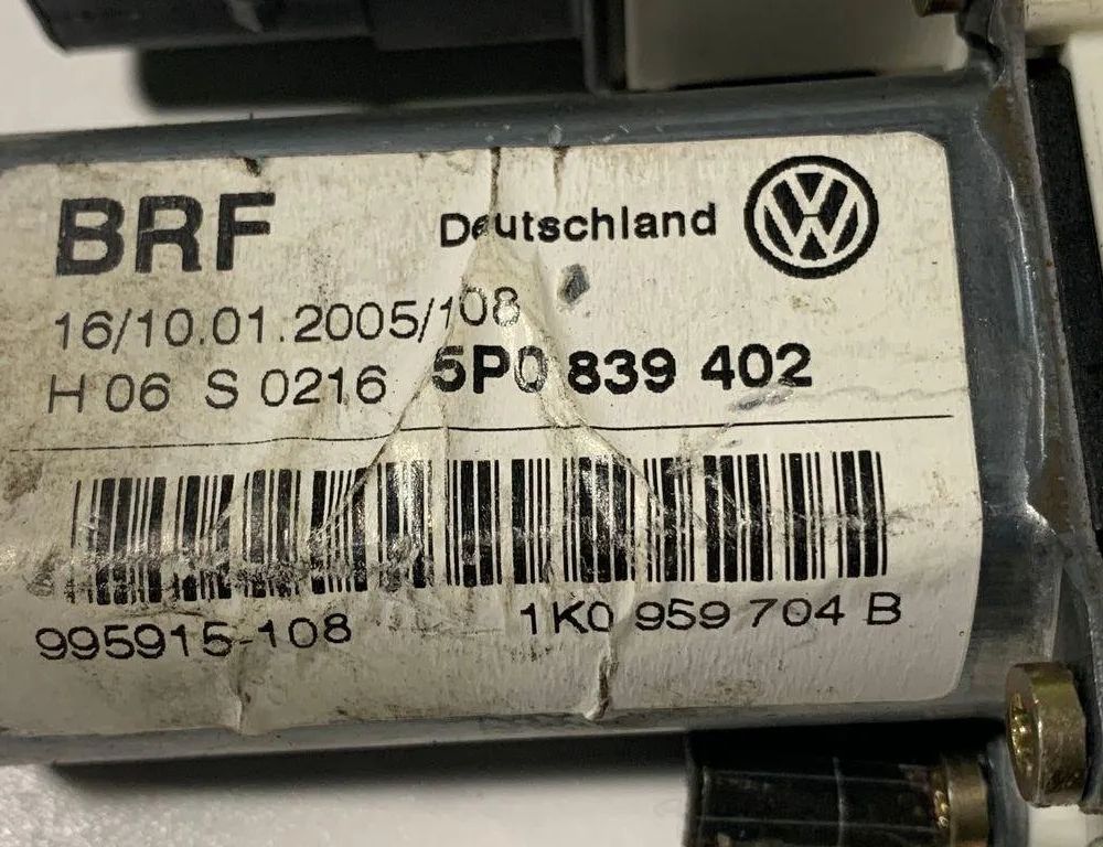 SEAT Altea 1 generation (2004-2013) Моторчик стеклоподъемника задней левой двери 5P0839402 30670390