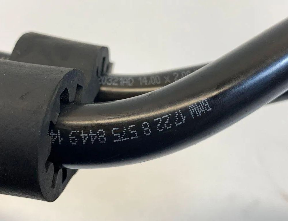 BMW 3 Series F30/F31 (2011-2020) Трубка охолодження коробки передач 8575844,8570449 30680470