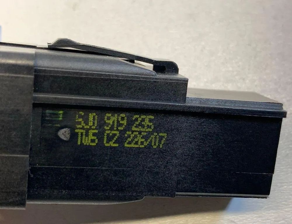 SKODA Roomster 5J (2010-2015) Перемикач SRS 5J0919235 30681724