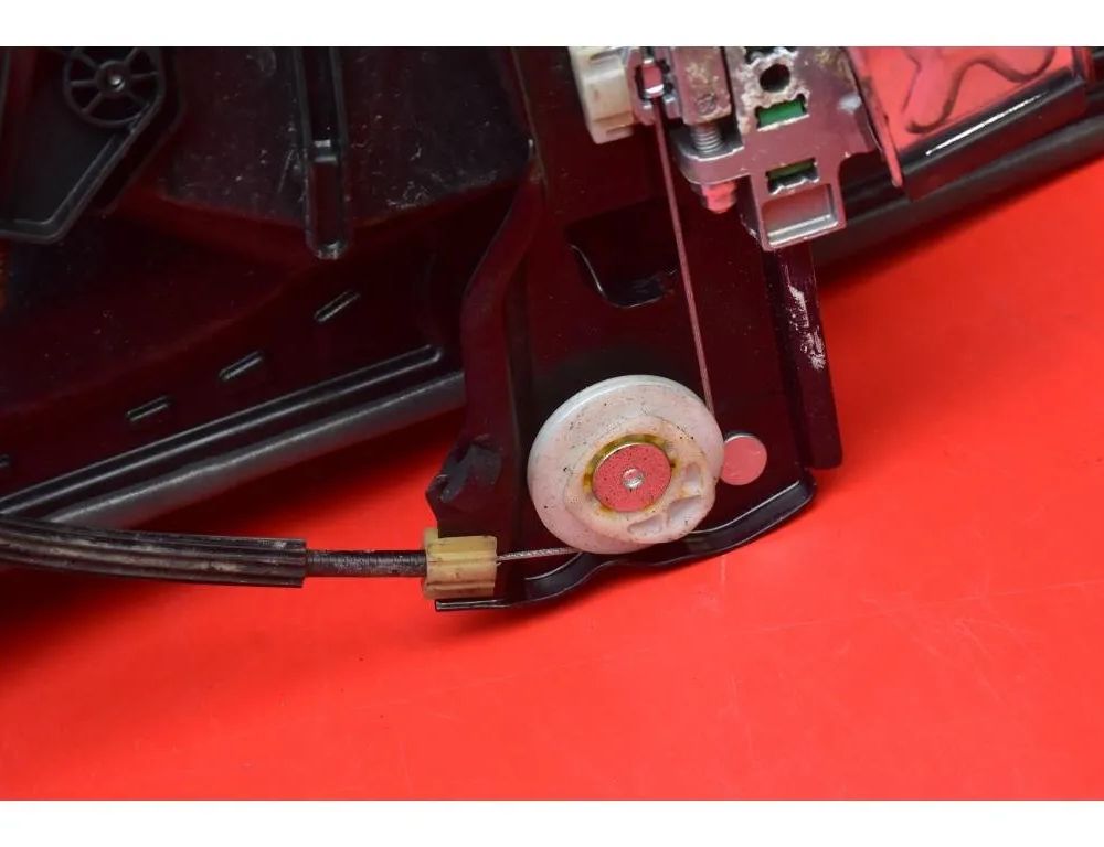 VOLKSWAGEN Passat CC 1 generation (2008-2017) Регулятор вікна лівої передньої двері 3C8837755 29068398