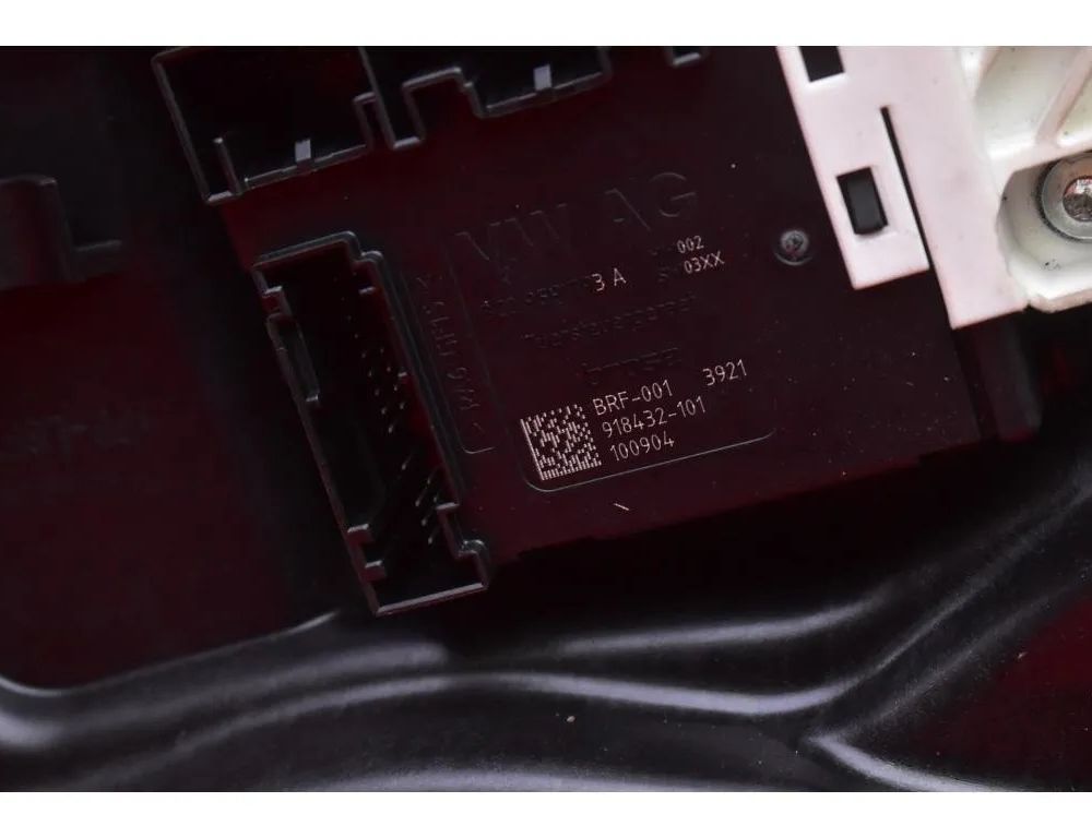 VOLKSWAGEN Passat CC 1 generation (2008-2017) Регулятор вікна лівої передньої двері 3C8837755 29068398