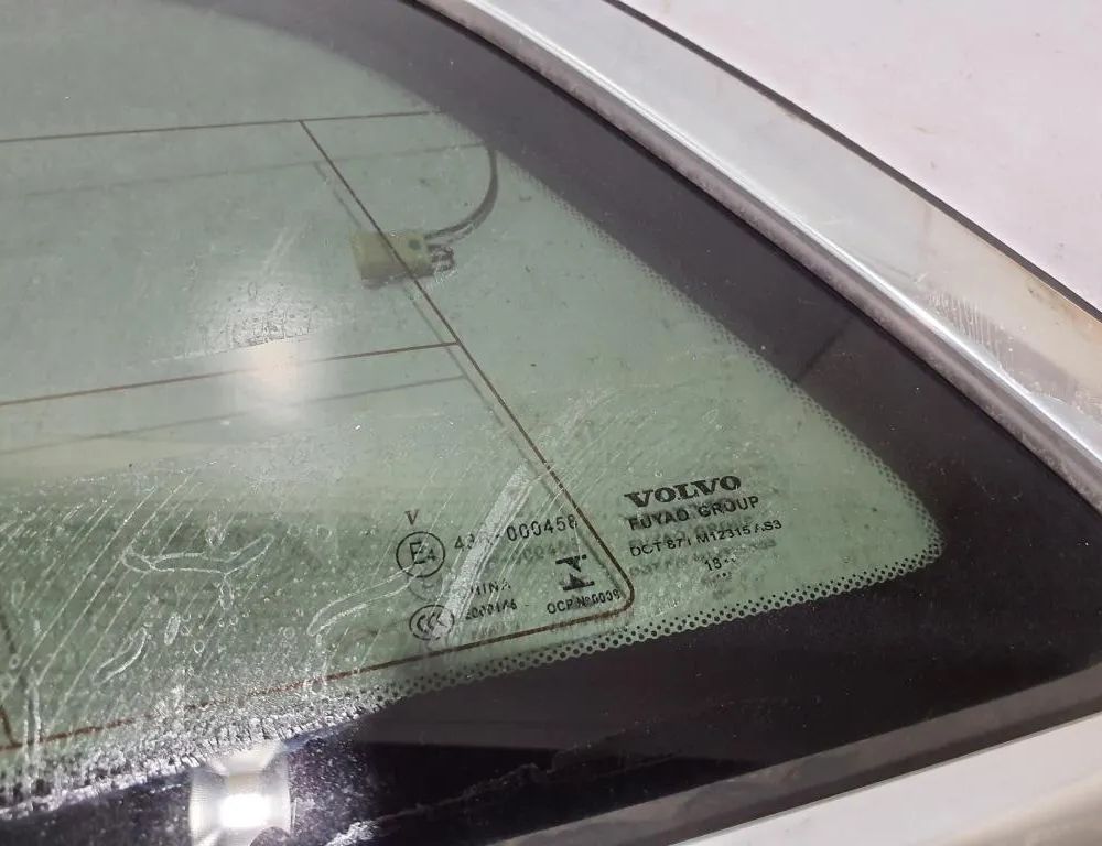 VOLVO XC60 2 generation (2017-2024) Заднє кузовне скло ліве 32314266 33089270