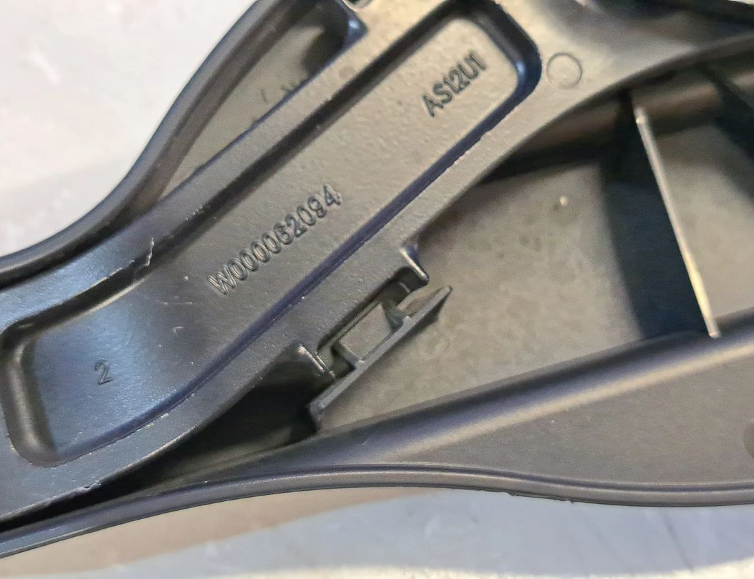 LEXUS RX 4 generation (2015-2024) Передні важелі склоочисника W000062094 26305011