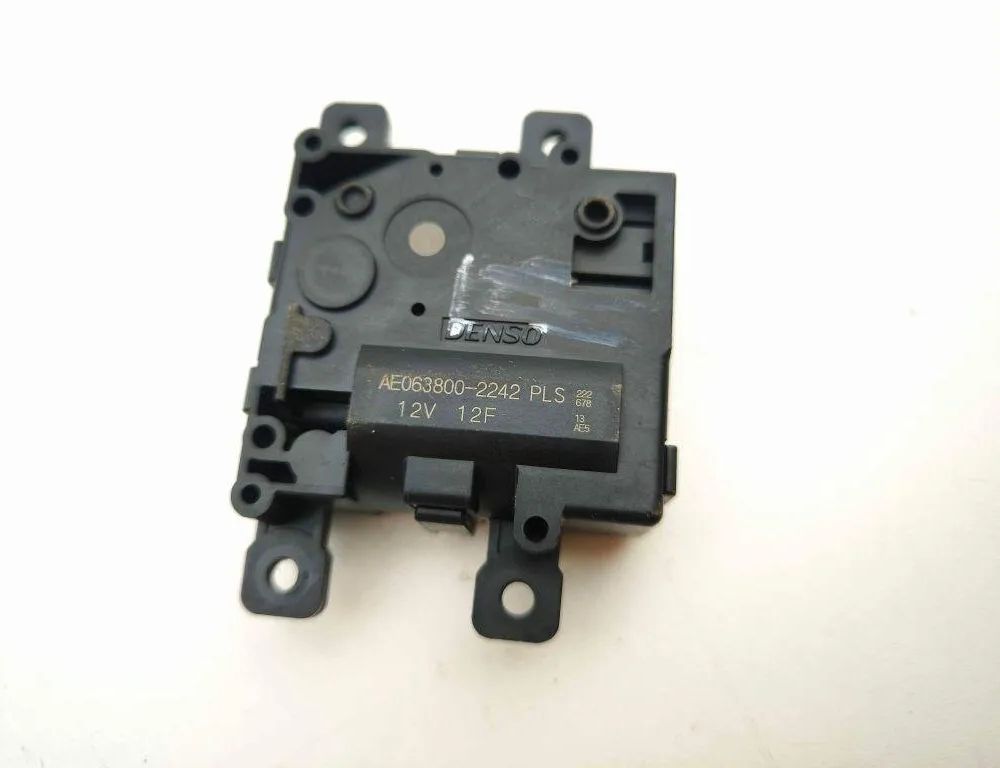 TOYOTA Corolla 12 generation E210 (2019-2024) Клапаны управления внутренним подогревом AE0638002242 31536252