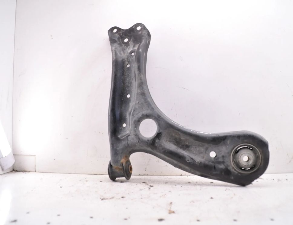 SKODA Fabia 3 generation (2014-2021) Передний рычаг 6R0407152F 32782532