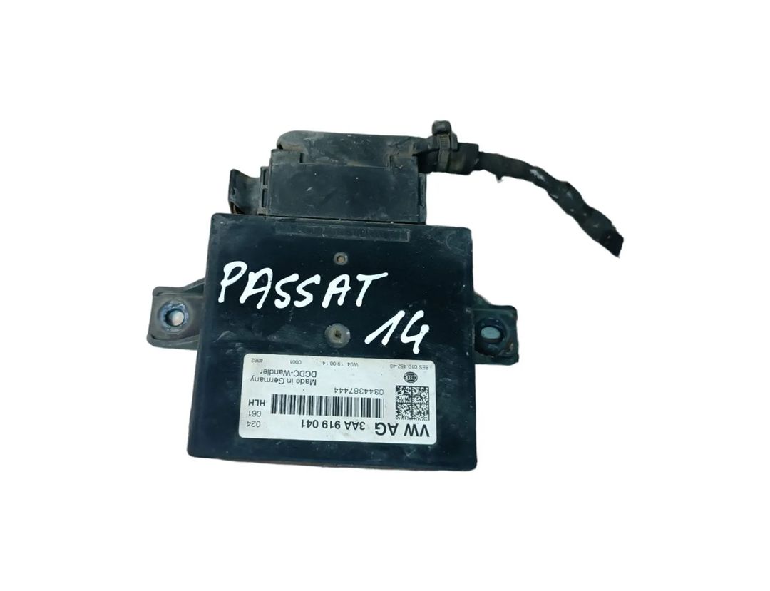 VOLKSWAGEN Passat B7 (2010-2015) Распределительная коробка 3AA919041 30146848