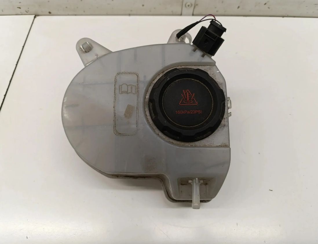 VOLKSWAGEN Gol G3 (2000-2005) Розширювальний бак 5WA121407F 27904047