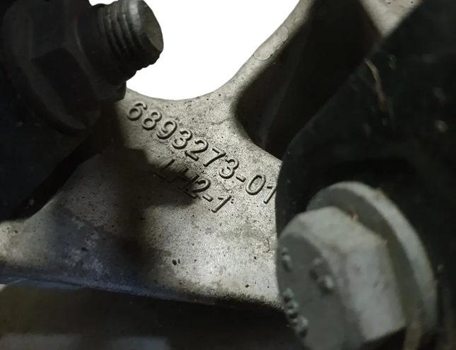 BMW i4 1 generation (2021-2024) Маточина заднього лівого колеса 9826038,6878633,8834819,14605610,6268587,6861127,6893273,6895251,7915319,8838134 27211923