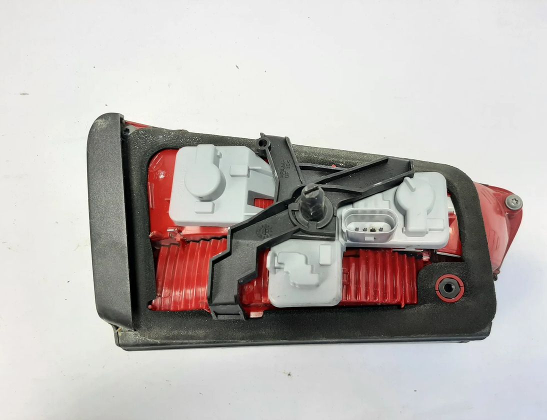 AUDI A6 C7/4G (2010-2020) Праве заднє фаркопне світло 4G9945094 18293386