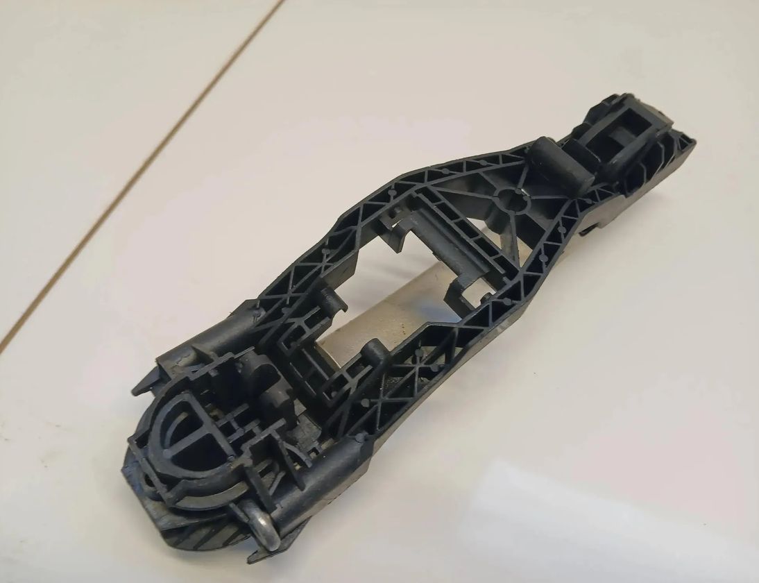 SKODA Octavia 1 generation (1996-2010) Наружная ручка боковых левых дверей 3b0837207 29720577