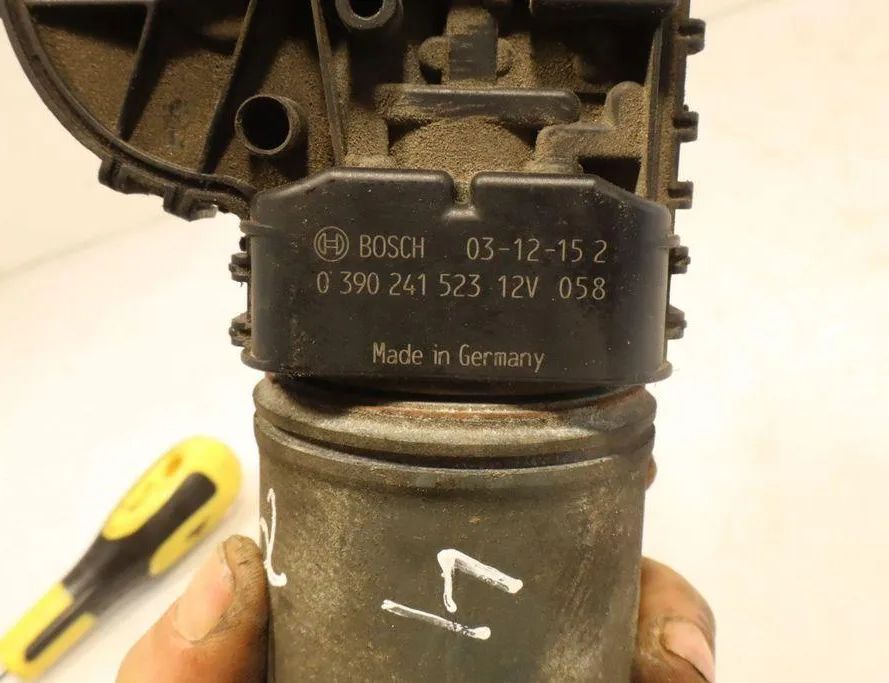 PEUGEOT 206 1 generation (1998-2009) Двигатель стеклоочистителей 0390241523 32904463