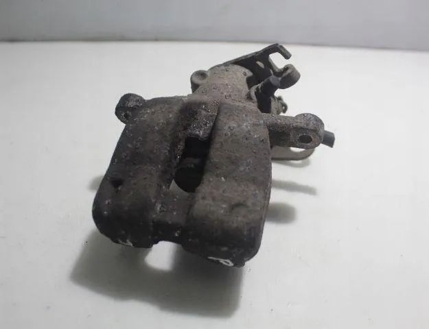 FIAT Bravo 2 generation (2007-2011) Задній правий гальмівний супорт 32924809