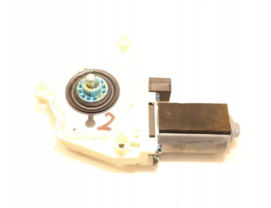 AUDI Q5 8R (2008-2017) Мотор керування вікном лівих задніх дверей 32946575