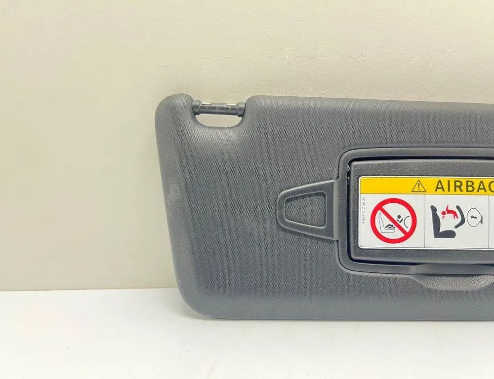 MERCEDES-BENZ C-Class W205/S205/C205 (2014-2023) Правий сонцезахисний козирок A2058107404 31997765