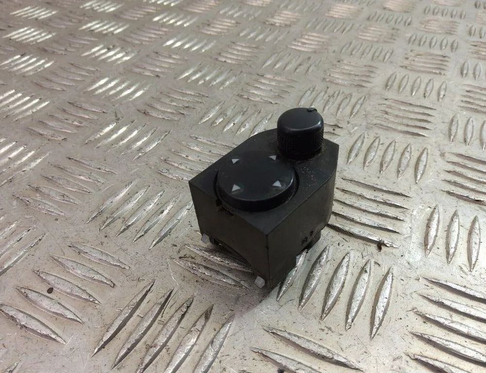 AUDI A3 8L (1996-2003) Переключатель регулировки зеркала 8d0959565 31003524