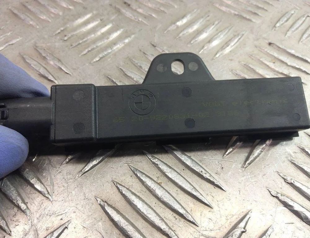 BMW iX3 1 generation (G08) (2020-2024) Антена безключового доступу 9220831 31008509