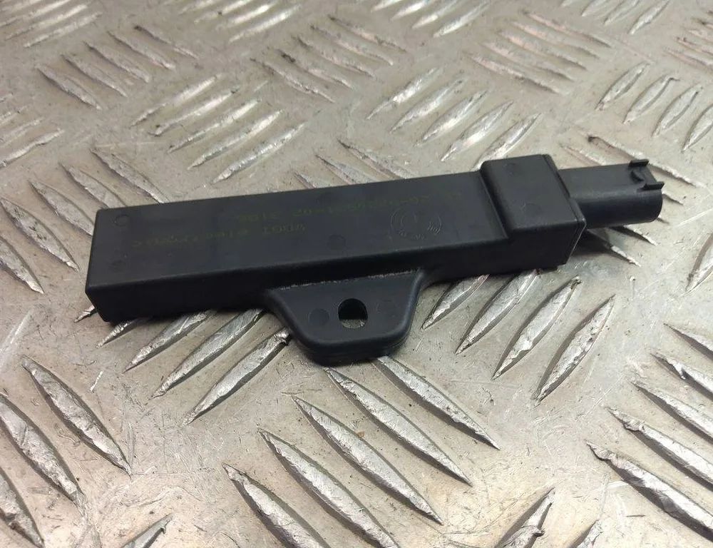 BMW iX3 1 generation (G08) (2020-2024) Антена безключового доступу 9220831 31008509