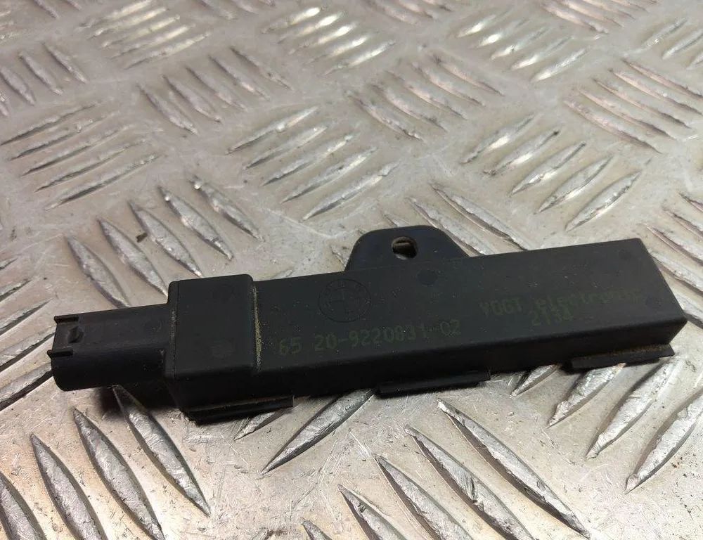 BMW 5 Series F10/F11 (2009-2017) Антена безключового доступу 9220831 31011980