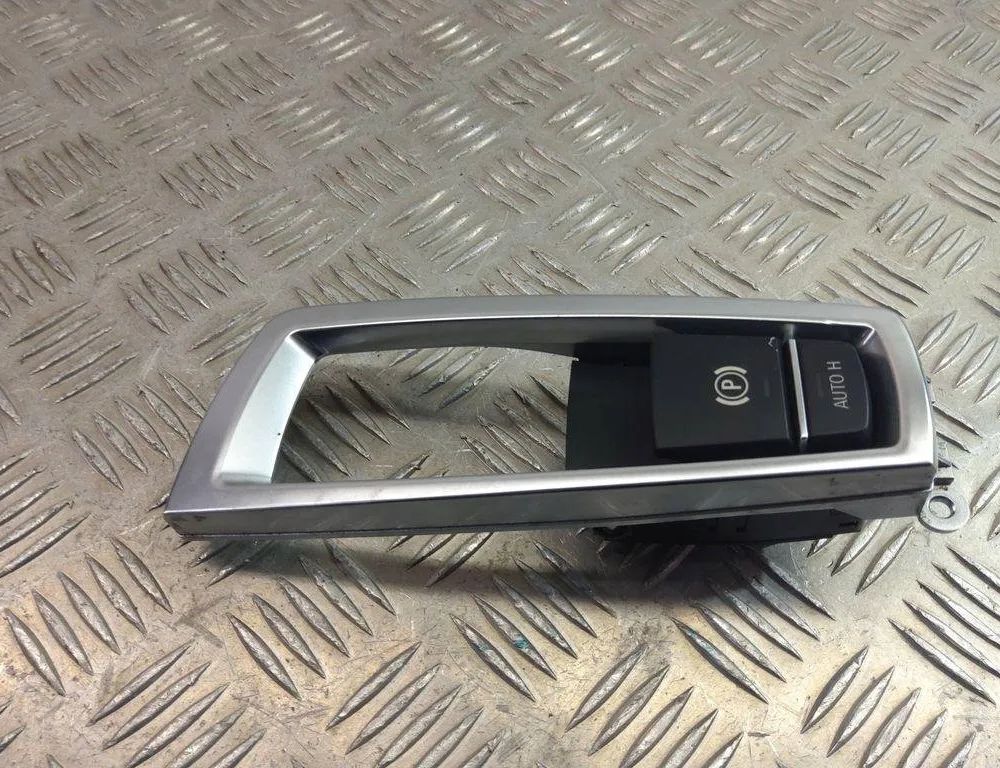 BMW X3 F25 (2010-2017) Кнопка ручного гальма 9217594 31016128