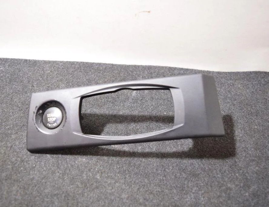 BMW 5 Series E60/E61 (2003-2010) Кнопка запалювання 6979533 31018059