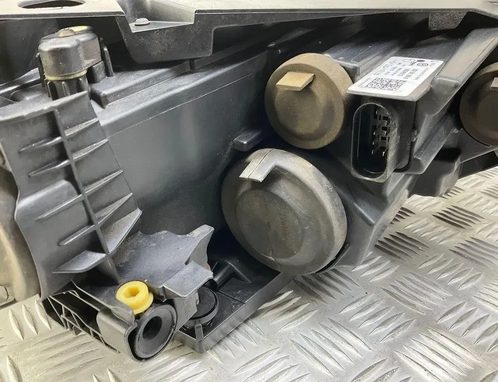 VOLKSWAGEN Passat B8 (2014-2023) Ліва передня фара 3G2941005B 34724853