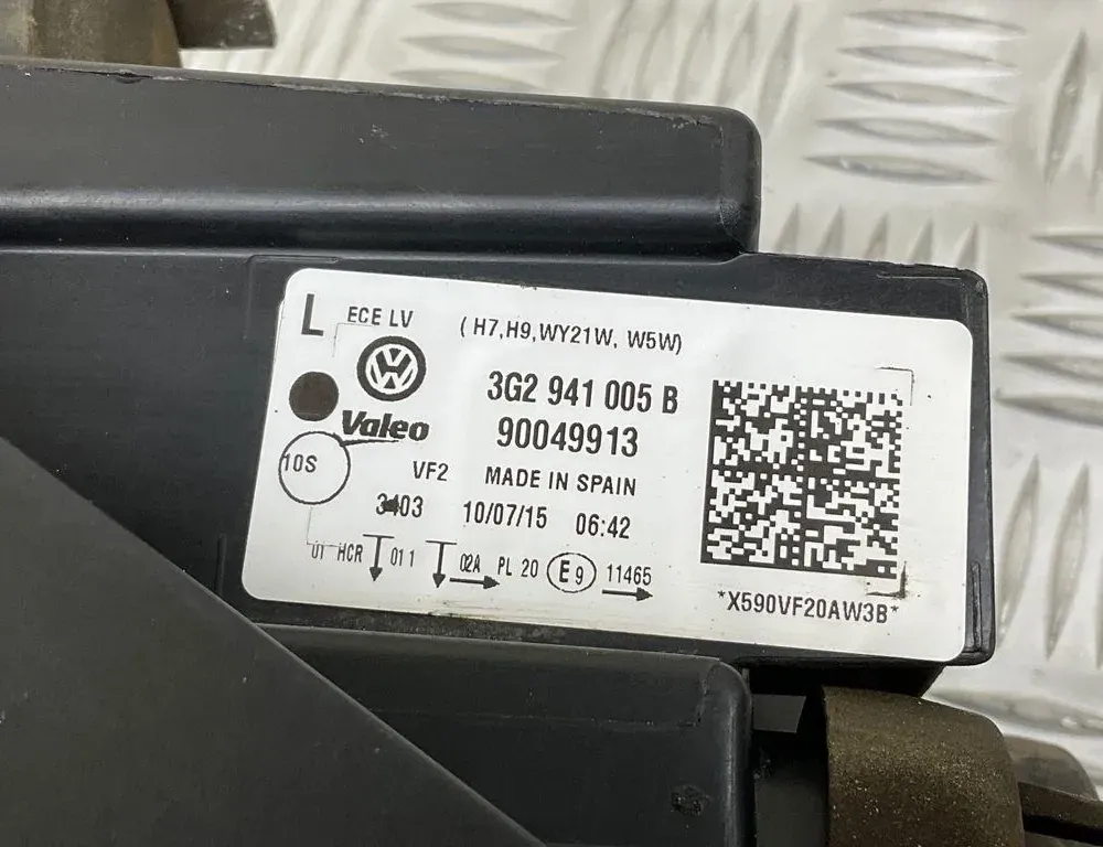 VOLKSWAGEN Passat B8 (2014-2023) Ліва передня фара 3G2941005B 34724853