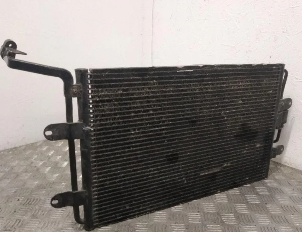 VOLKSWAGEN Golf 8 generation (2019-2023) Радиатор кондиционера 1J0820411D 32028274